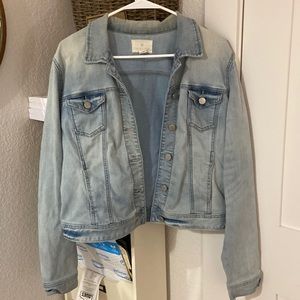 Light denim, jean jacket, perfect for wearing a sweatshirt underneath